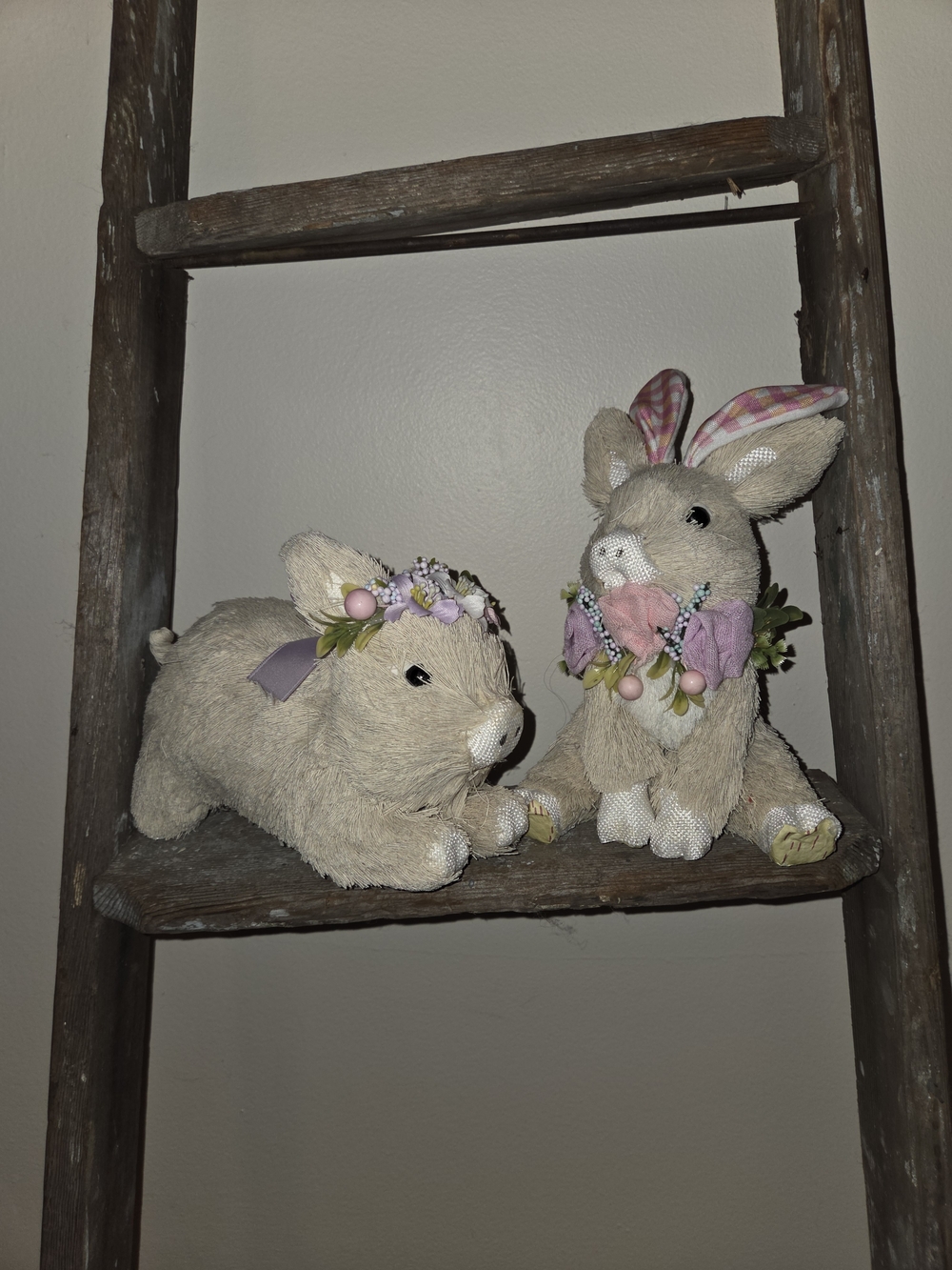 Beige Piglet (Easter) Figurines with Floral Accents